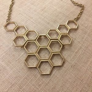 NWT Honeycomb faux gold necklace
